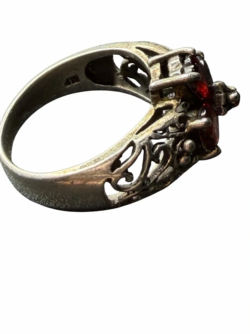 Sterling Silver Garnet Four Leaf Ring - Red Gemstone Band Size 7